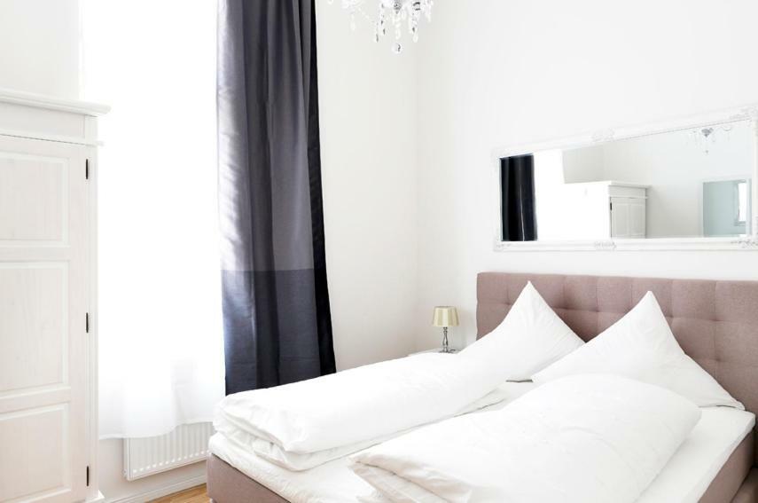 Sc 03 By Rockchair Apartments L Superhost Status L 2 Bedrooms Boxspringbeds Balcony Elevator - Cozy Family & Business Flair Welcomes You! Berlin Exteriör bild